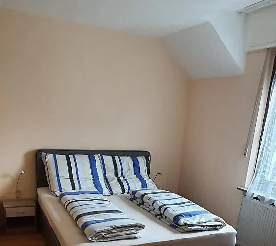 Apartment Golden Lotus *